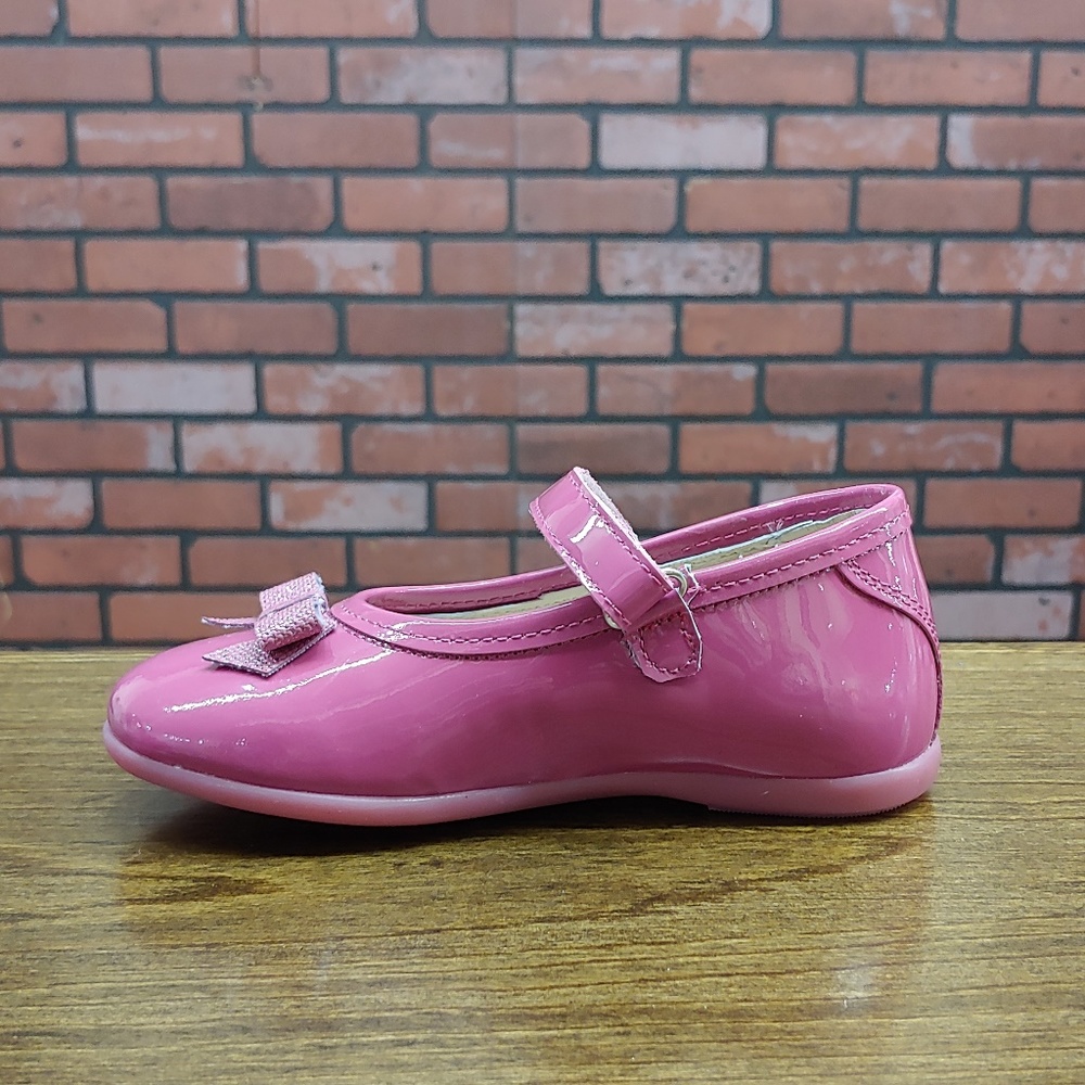 Dogi® Girls Raspberry Pink Patent Leather Flats - Picture 3 of 7
